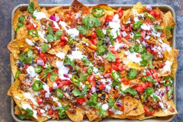 loaded sheet pan nachos